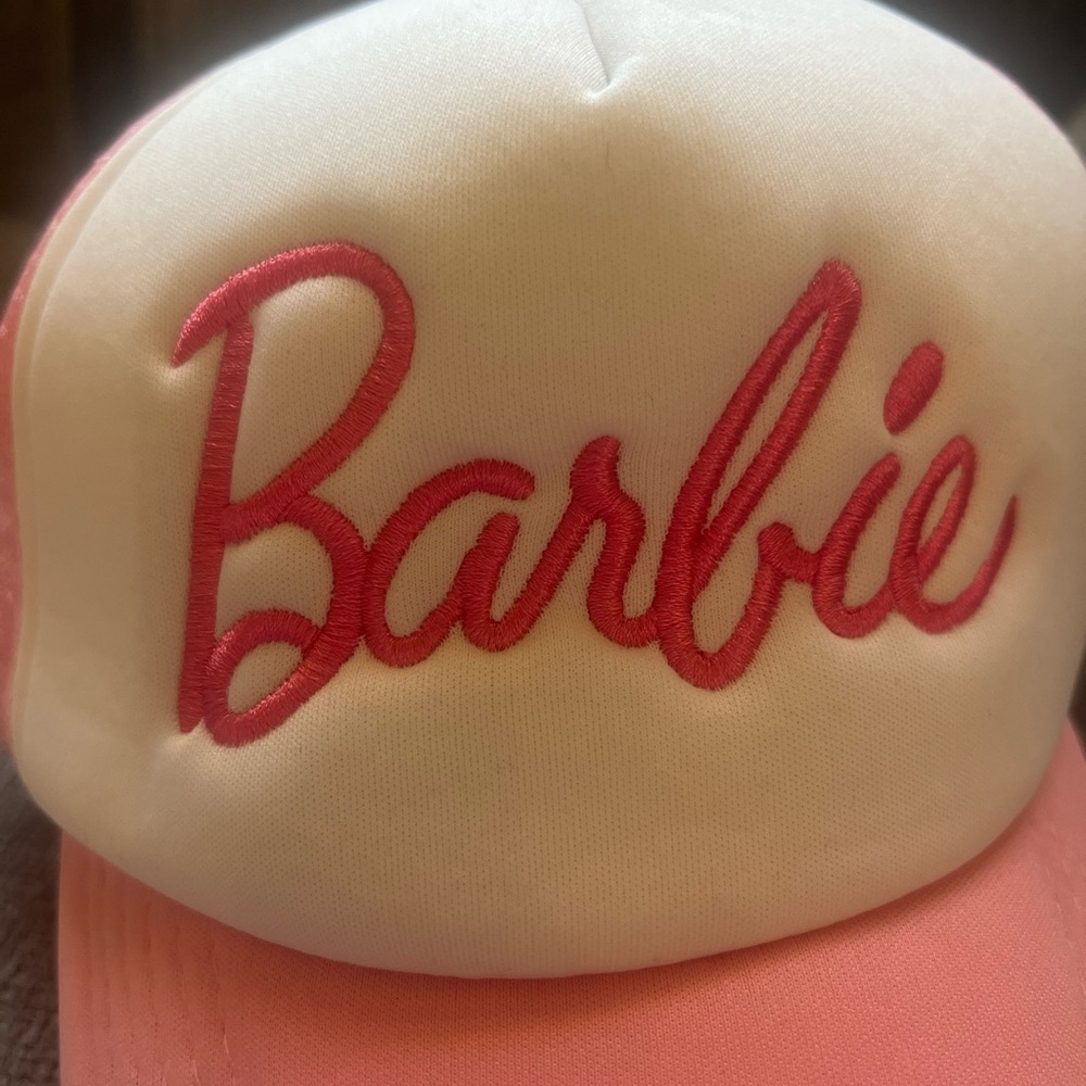 Barbie hat 💖 - Picture 3 of 4